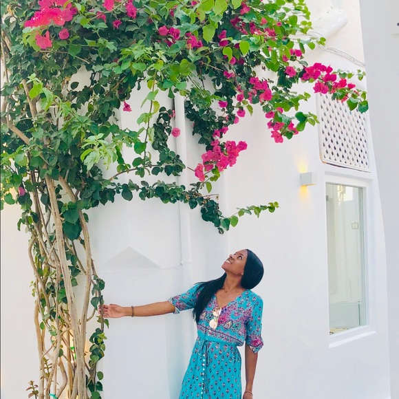 Meet your Posher, Allison - Picture 2 of 4